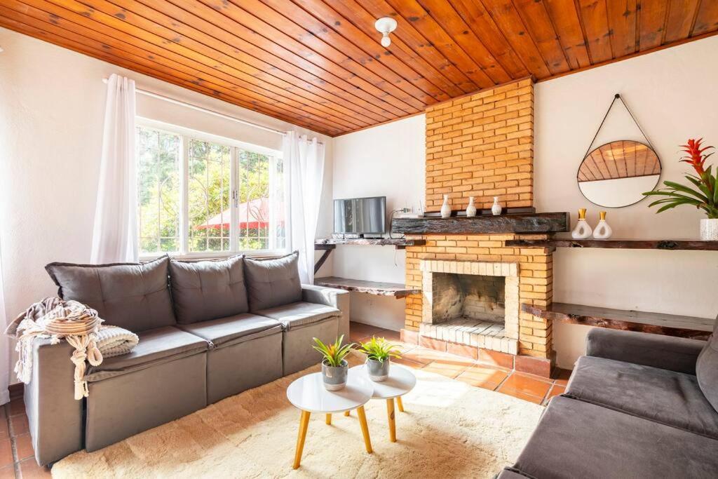 Aconchegante Casa Em * Campos do Jordão