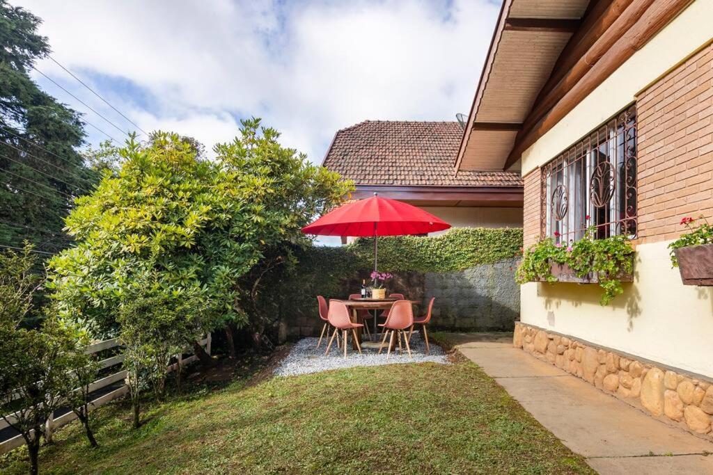 Aconchegante Casa Em * Campos do Jordão